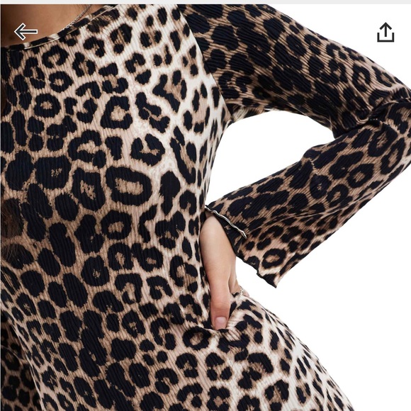 ASOS extra & vert plisse leopard maxi dress - Picture 4 of 4